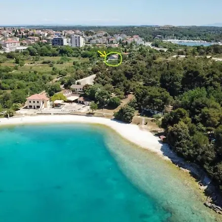 Villa With Private Swiming Pool Pula